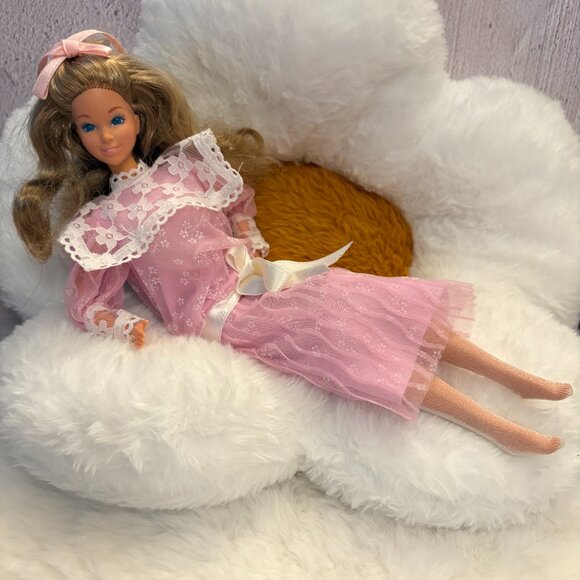 Barbie The Heart Family Mom 1984 Mattel Original Dress / Ring 9078 (SKU: 328TO) - Picture 3 of 16